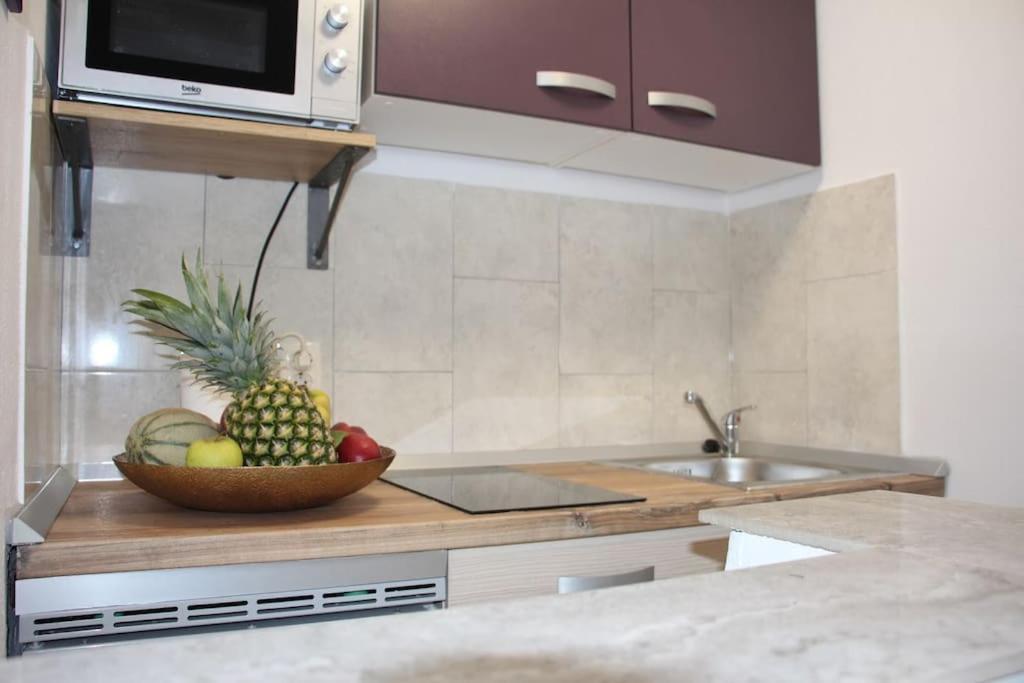 Apartman M&A&M Karlobag 2 Minute Away From Beach エクステリア 写真